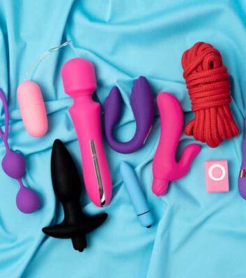 Variety of body-safe silicone dildos for beginners